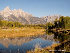 Morning Reflections on the Snake River with fall early morning light | Photo: Marsha J Black